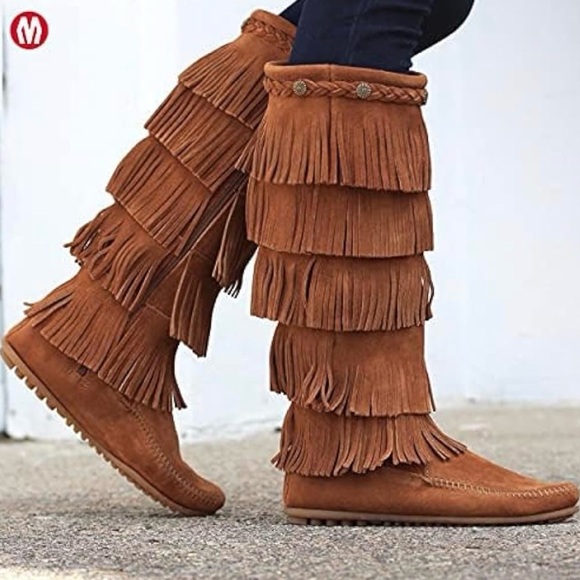 Minnetonka Shoes - Minnetonka Brown 5 Layer Fringe Moccasin Boots, Size 5
